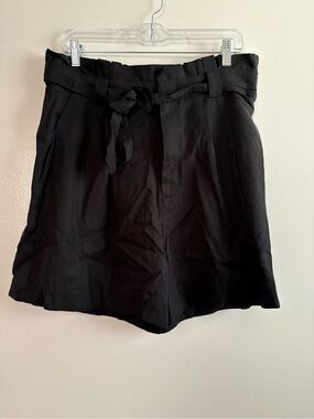 NWT Banana Republic Black Shorts High Waisted Tie Belt Size 12